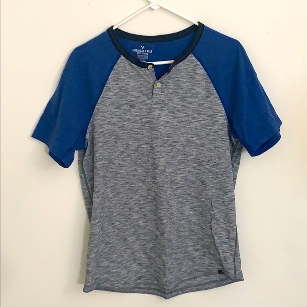 American Eagle Outfitters Two-Button Shirt